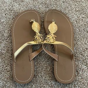 Lilly Pulitzer for target size 8 pineapple sandals never worn